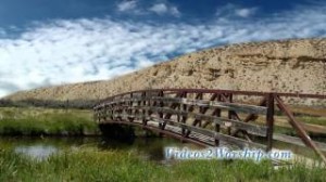 Read more about the article Bridge Worship Motion Background