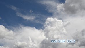 Read more about the article Slow Moving Clouds Seamless Background
