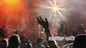 Read more about the article In The Light: Hand Lifted Up Motion